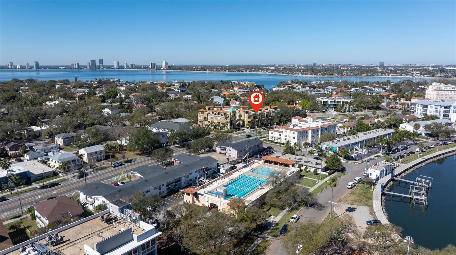 Townhouse at 114 E DAVIS BLVD #4, TAMPA, photo 14 of 50