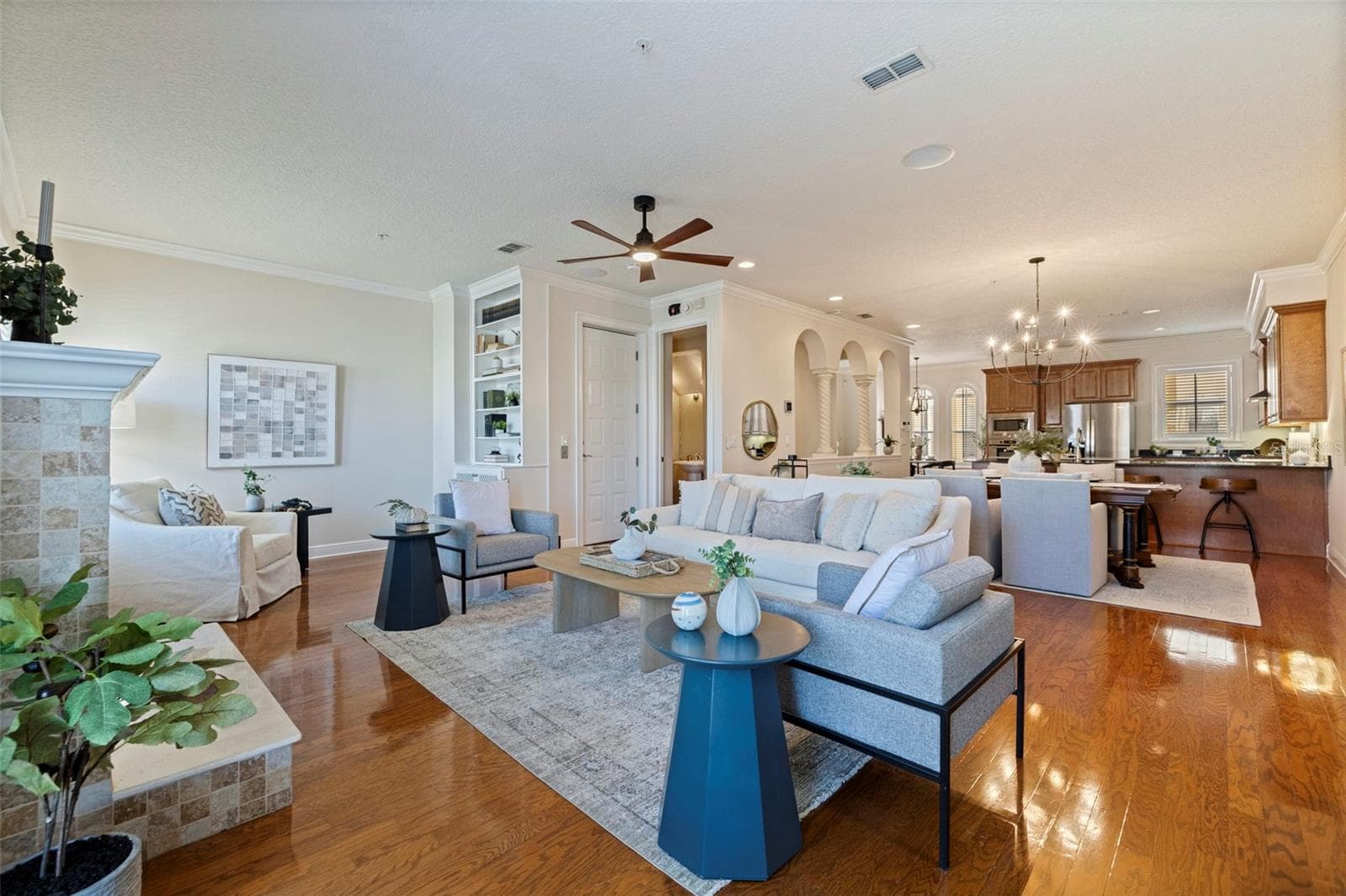 Townhouse at 114 E DAVIS BLVD #4, TAMPA, photo 15 of 50