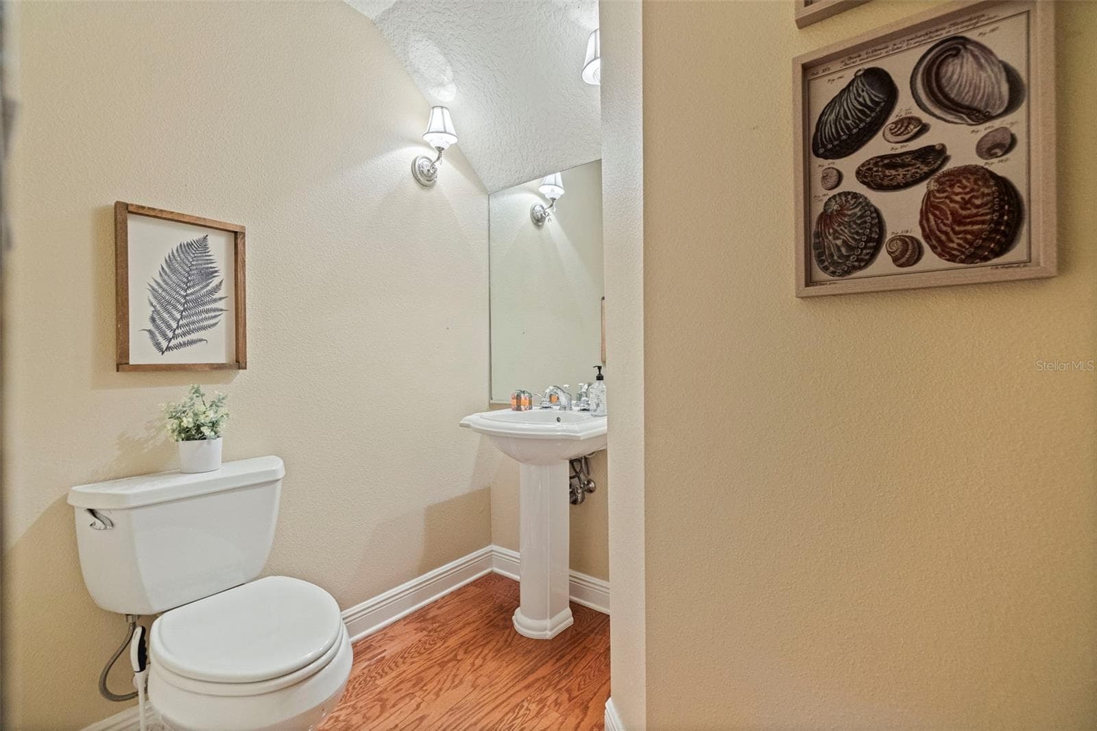 Townhouse at 114 E DAVIS BLVD #4, TAMPA, photo 27 of 50