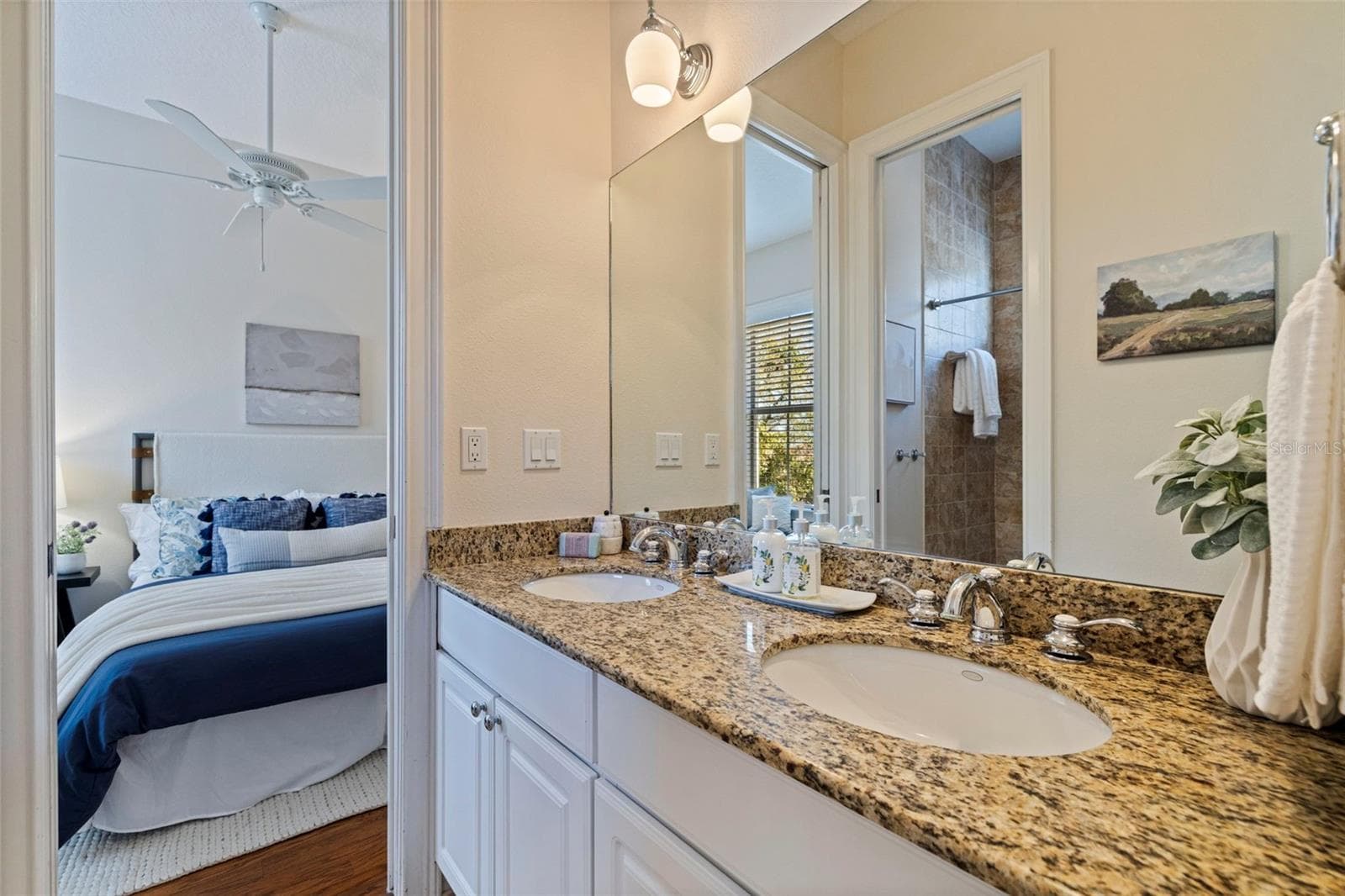 Townhouse at 114 E DAVIS BLVD #4, TAMPA, photo 37 of 50