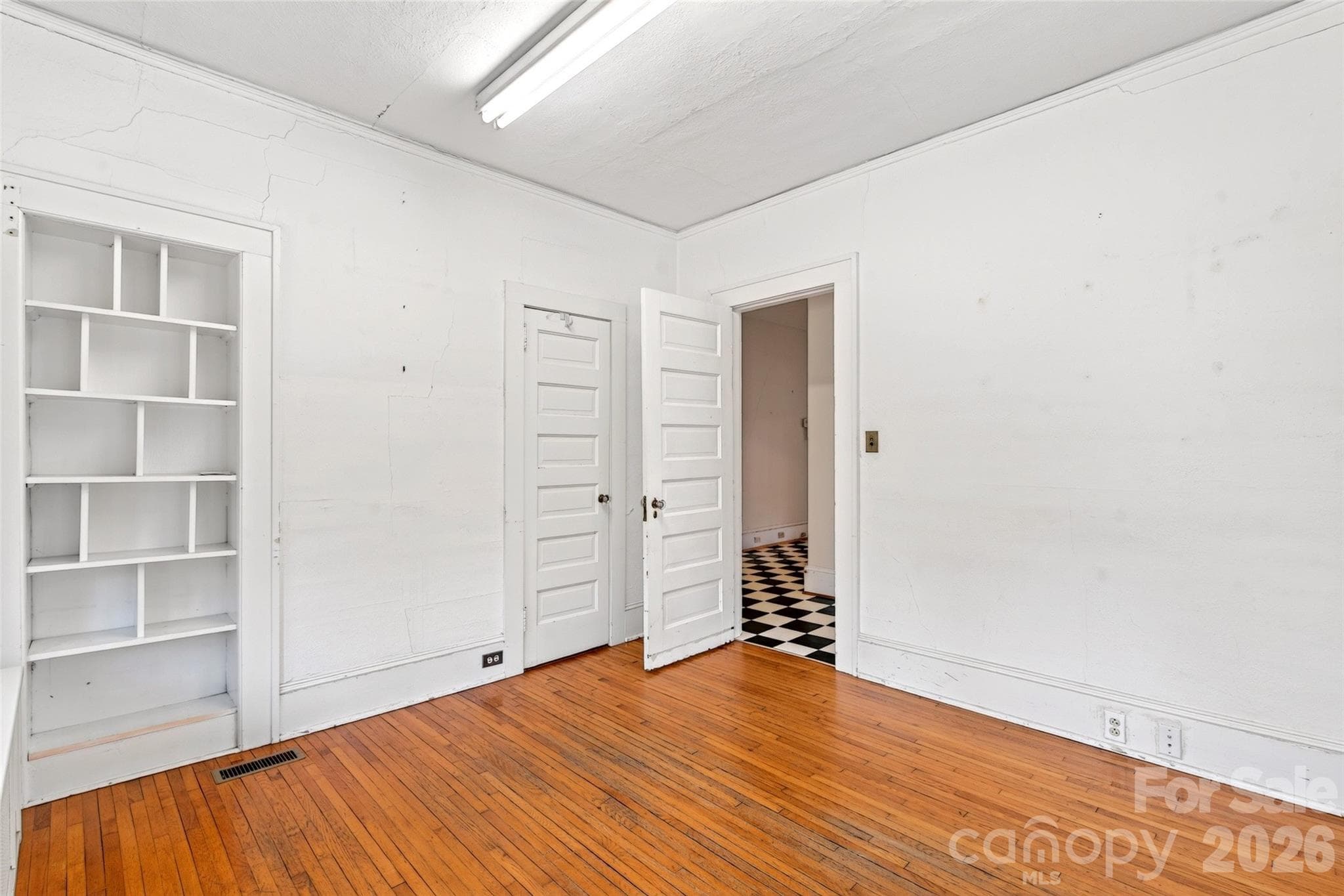 Single Family Residence at 606 Rutherford Road, Marion, photo 18 of 48