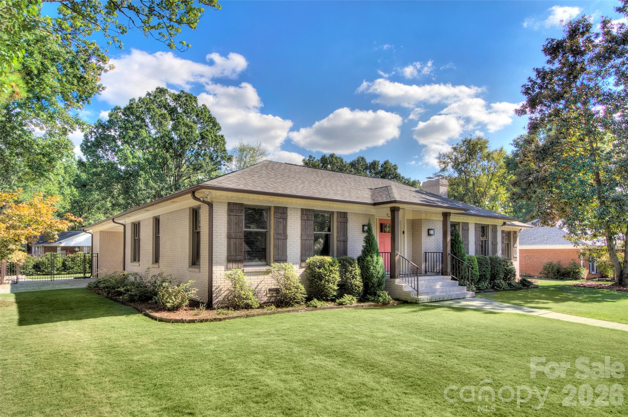 Single Family Residence at 1230 Redcoat Drive, Charlotte, photo 3 of 34