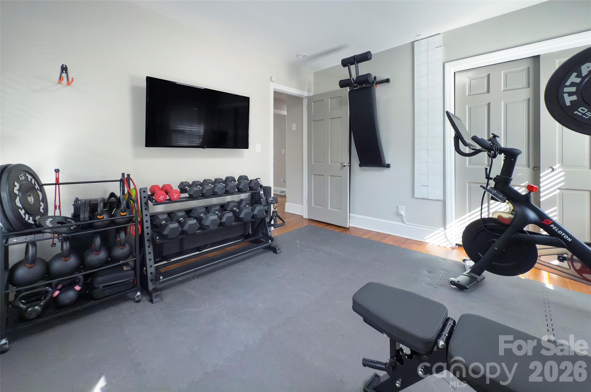 Single Family Residence at 1230 Redcoat Drive, Charlotte, photo 24 of 34
