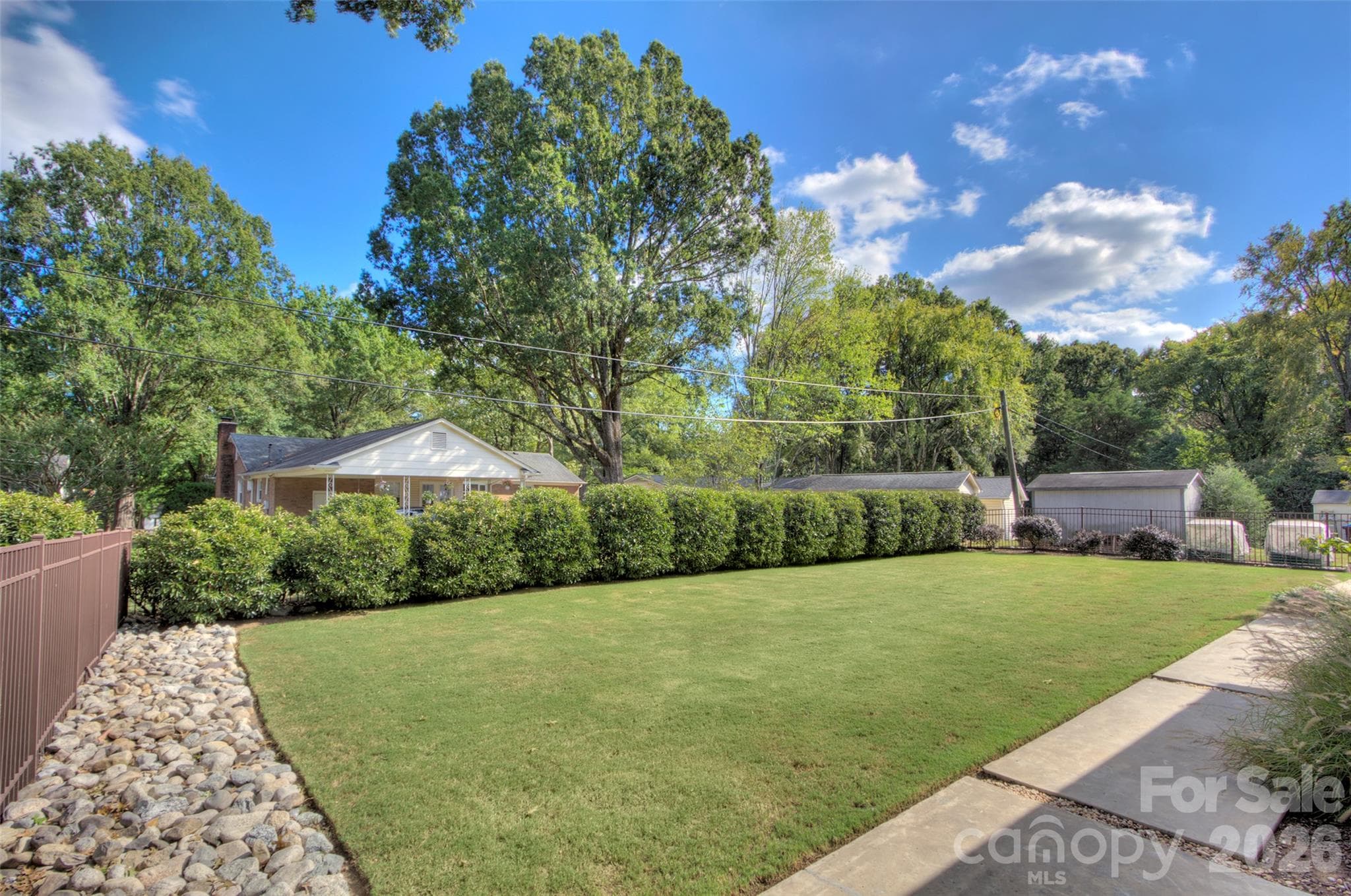 Single Family Residence at 1230 Redcoat Drive, Charlotte, photo 26 of 34
