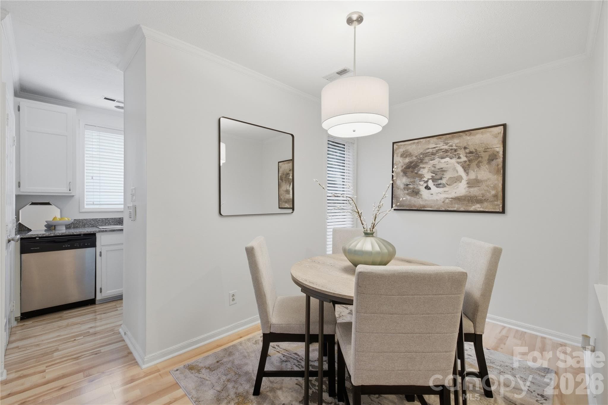 Dining area - 1109 E Morehead Street, Charlotte