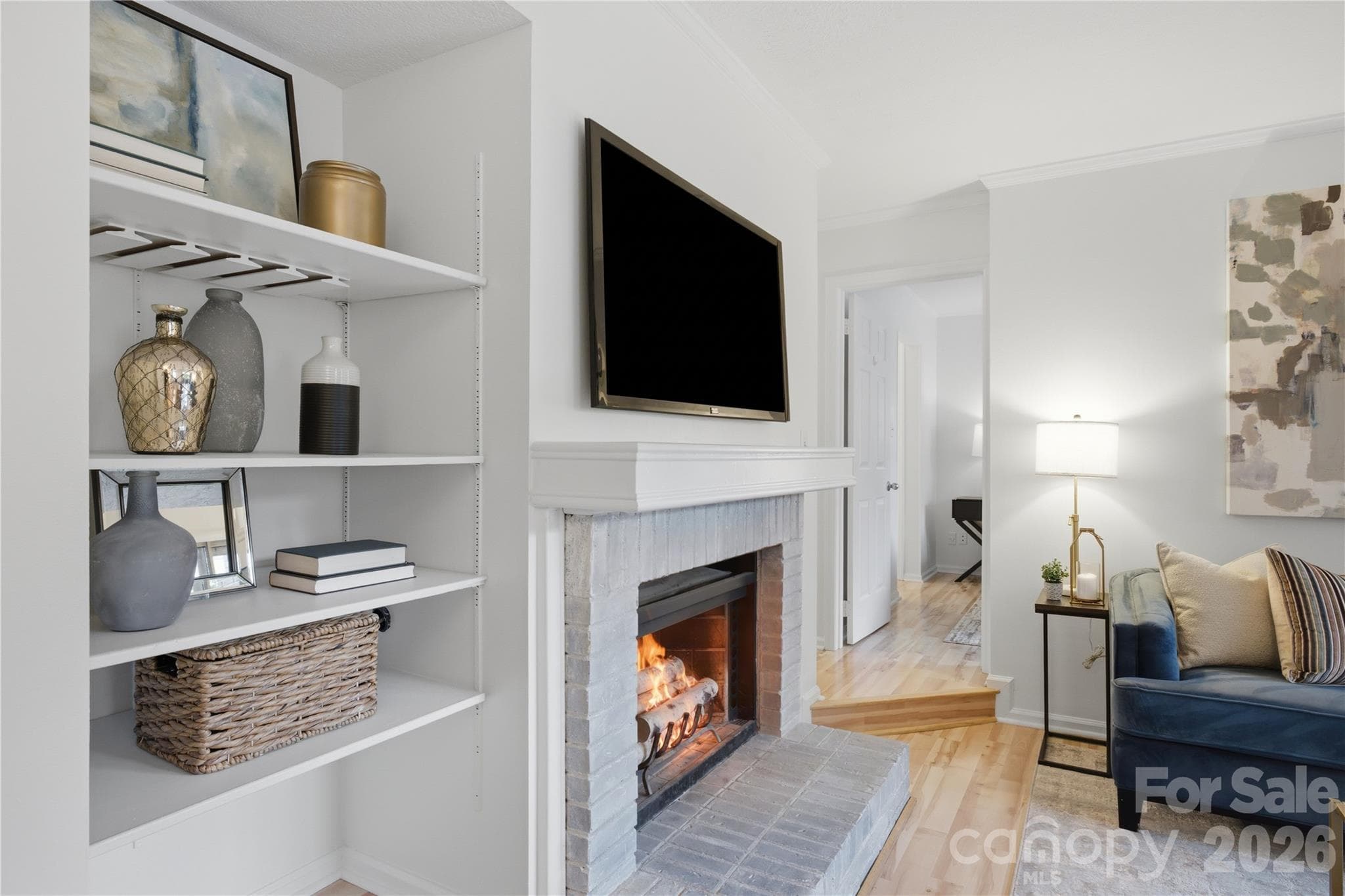 Condominium at 1109 E Morehead Street, Charlotte, photo 6 of 22