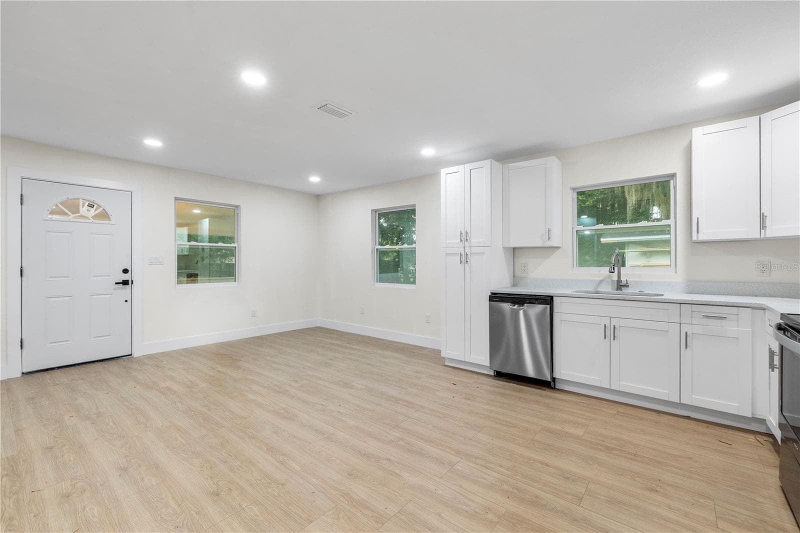 Single Family Residence at 828 30TH ST NW, WINTER HAVEN, photo 12 of 34