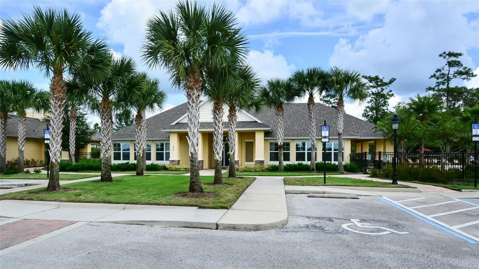 Single Family Residence at 255 NORTHCOTE CT, DELAND, photo 41 of 52