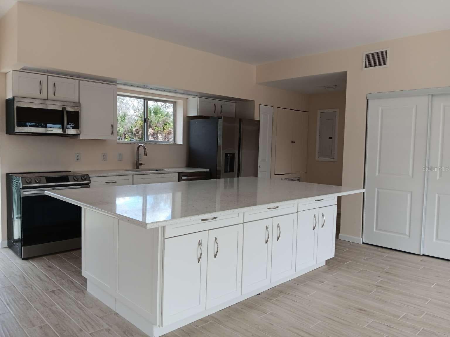 Single Family Residence at 1334 OSOWAW BLVD, SPRING HILL, photo 15 of 24