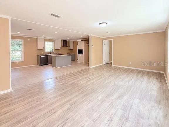 Manufactured Home at 8143 TEXAS ST, JACKSONVILLE, photo 4 of 22