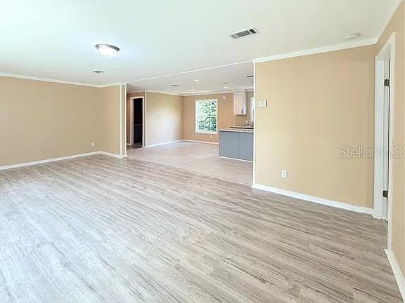 Manufactured Home at 8143 TEXAS ST, JACKSONVILLE, photo 5 of 22