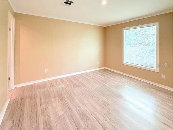 Manufactured Home at 8143 TEXAS ST, JACKSONVILLE, photo 7 of 22