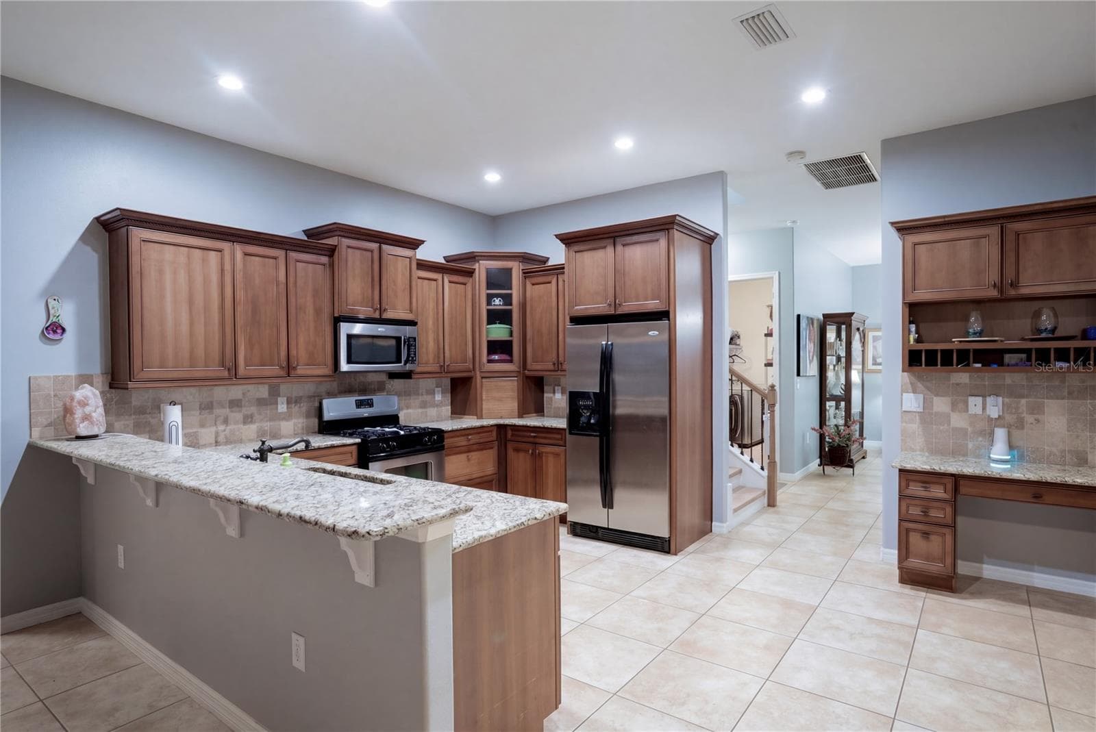Single Family Residence at 204 SHADY HEATHER LN, GROVELAND, photo 12 of 48