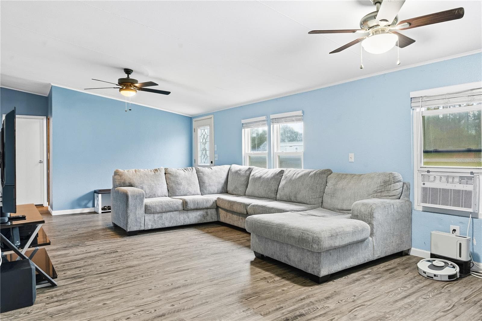 Single Family Residence at 1903 ALTO LN, LUTZ, photo 3 of 30