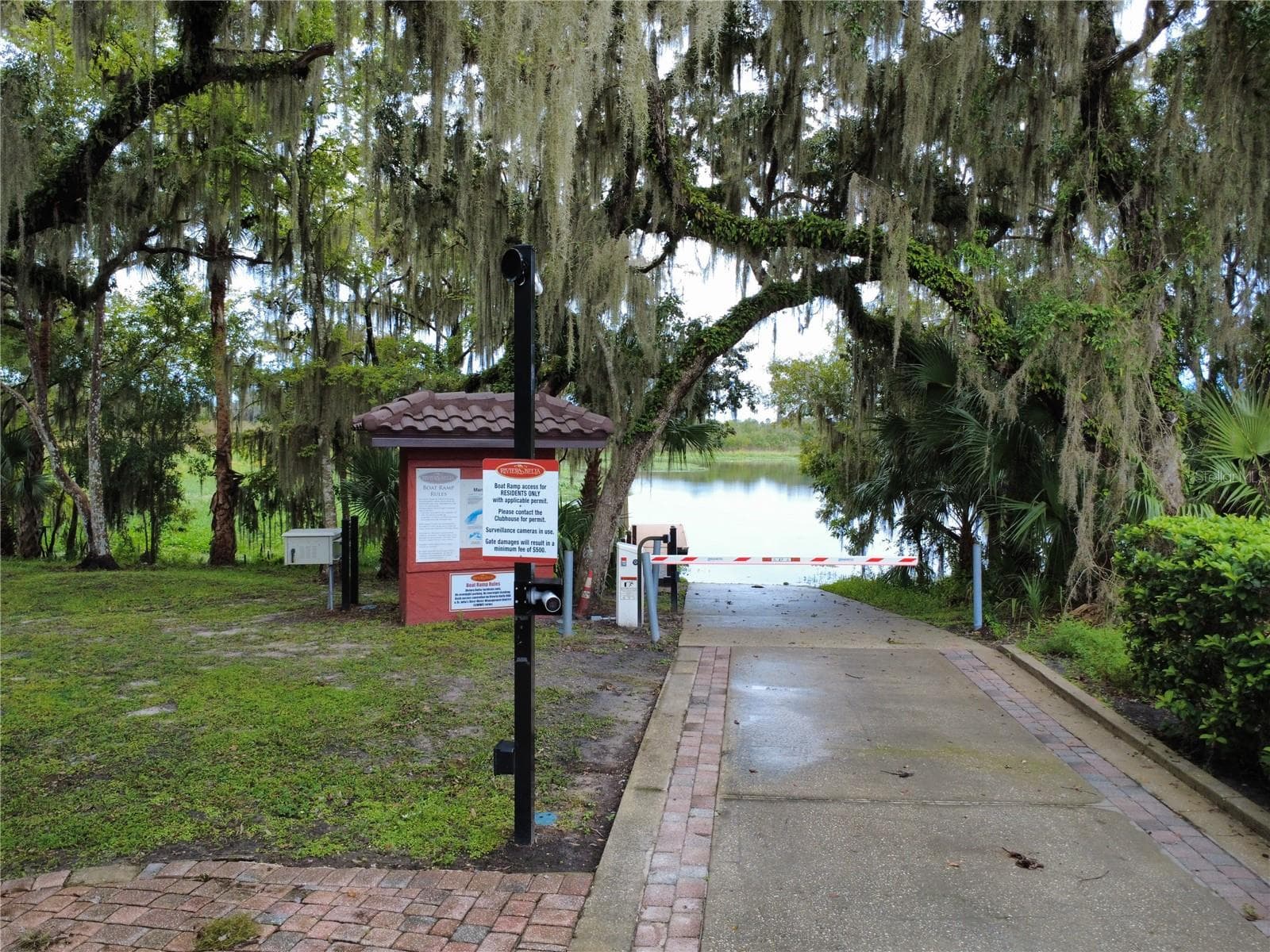 Private community boat ramp - 339 LAZIO CIR, DEBARY