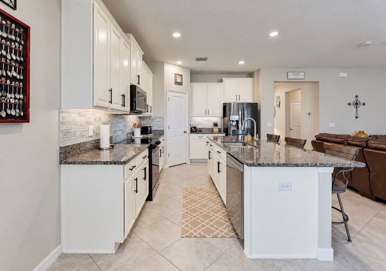 Single Family Residence at 16835 WHISPER ELM ST, WIMAUMA, photo 18 of 39
