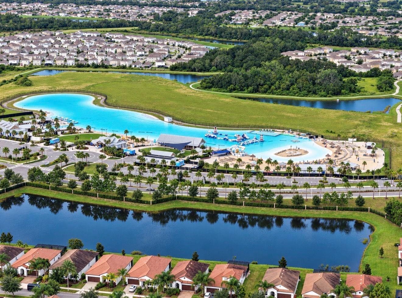 Lagoon - 16835 WHISPER ELM ST, WIMAUMA