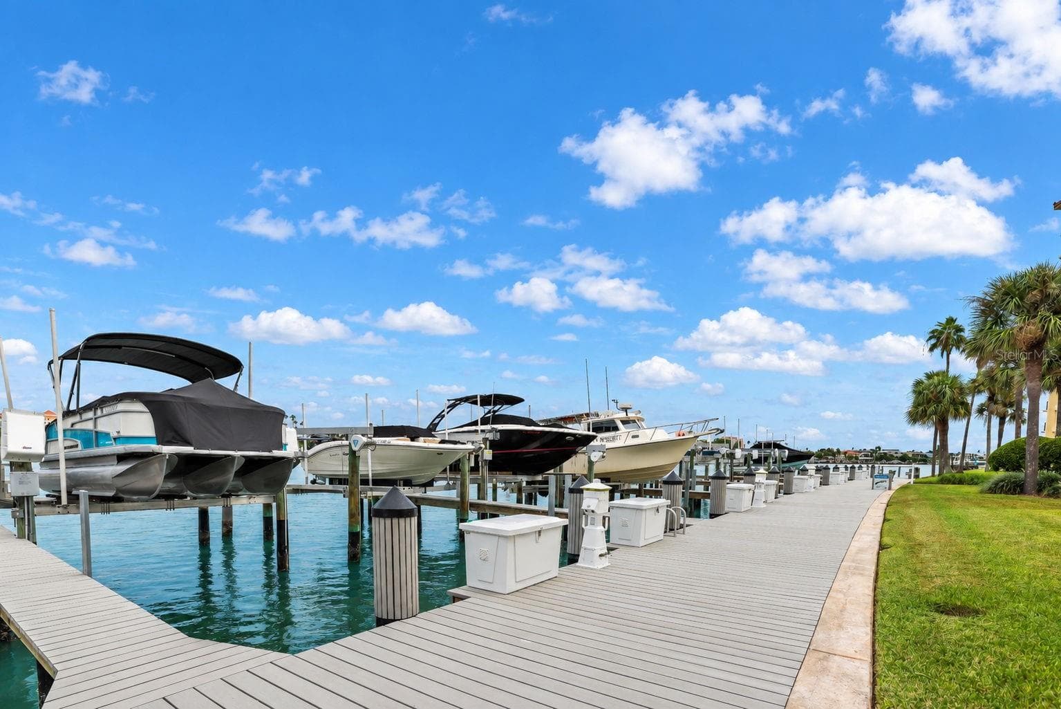 Brand new boardwalk at the marina. Everyone has access to this really great feature. - 690 ISLAND WAY #606, CLEARWATER