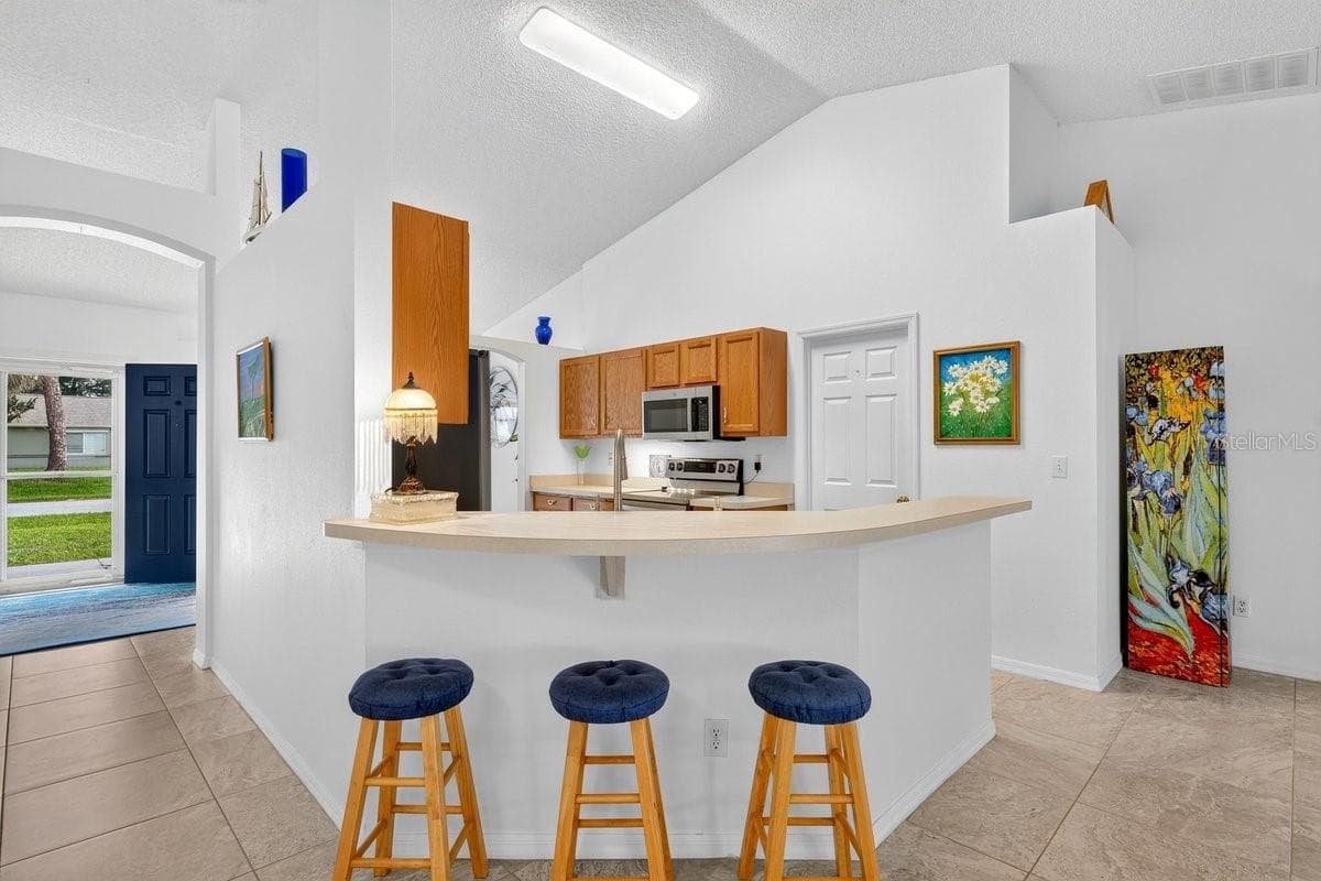 Single Family Residence at 2718 TAMARIND DR, EDGEWATER, photo 14 of 47