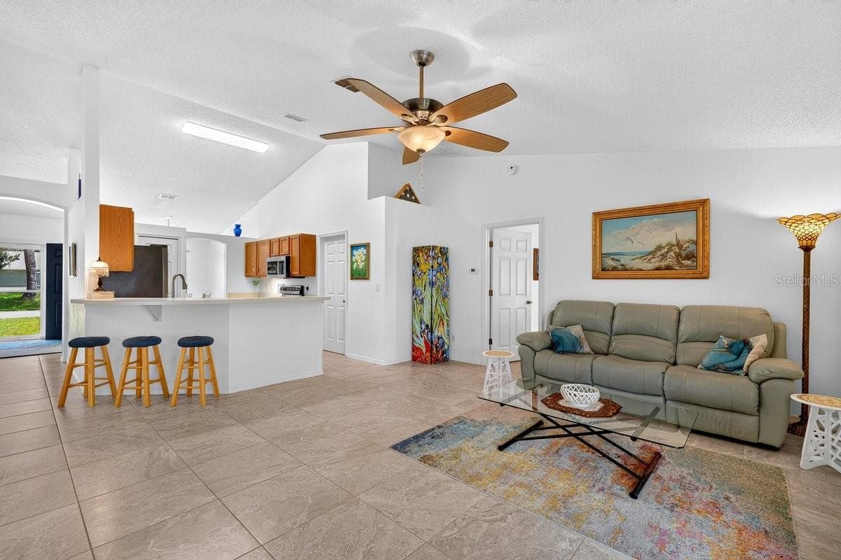 Single Family Residence at 2718 TAMARIND DR, EDGEWATER, photo 17 of 47