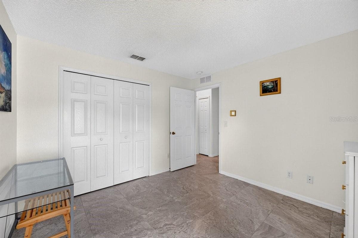 Single Family Residence at 2718 TAMARIND DR, EDGEWATER, photo 21 of 47