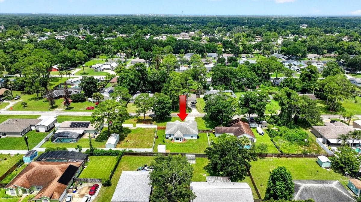 Single Family Residence at 2718 TAMARIND DR, EDGEWATER, photo 41 of 47