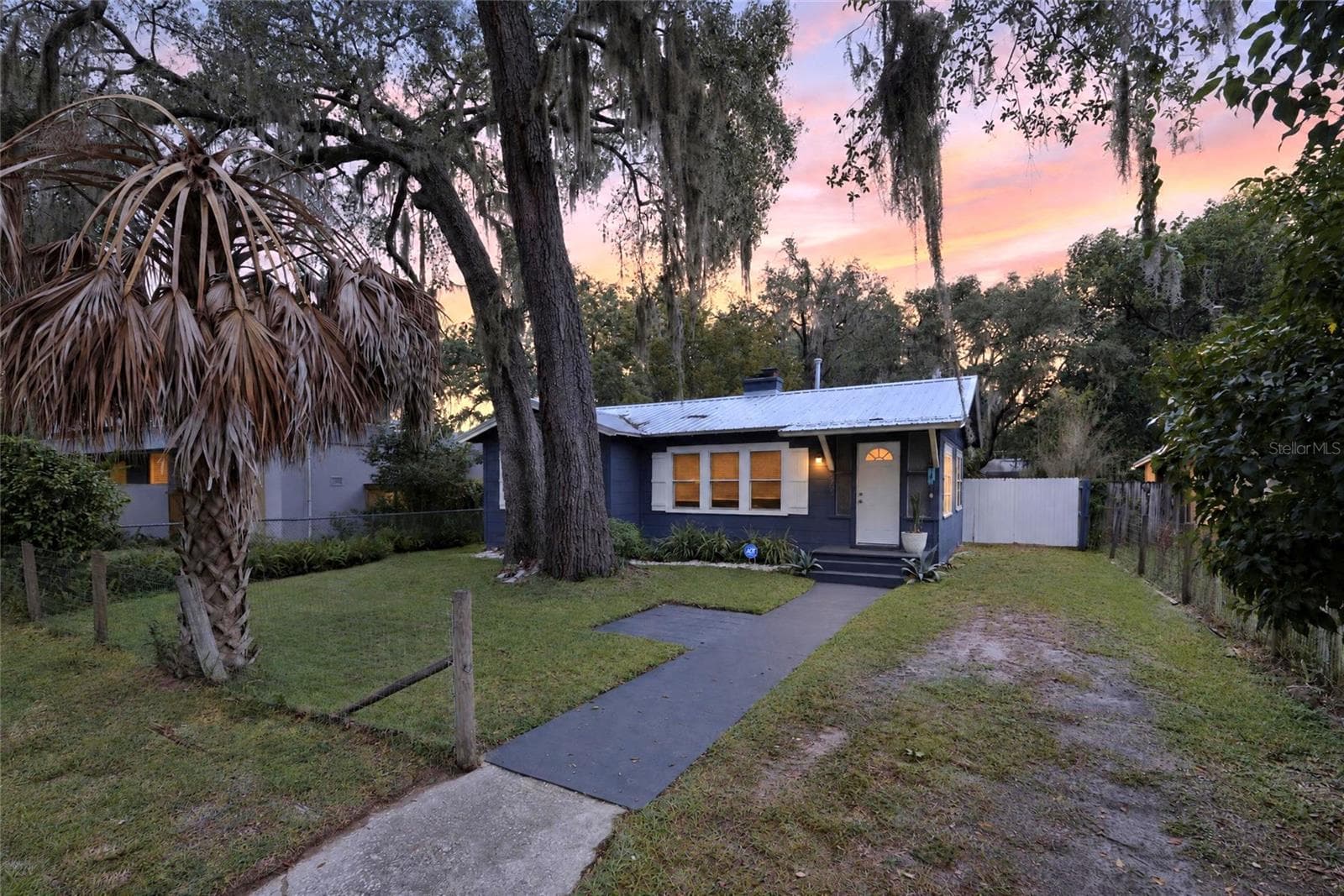 Single Family Residence at 1242 NW 30TH AVE, GAINESVILLE, photo 54 of 61