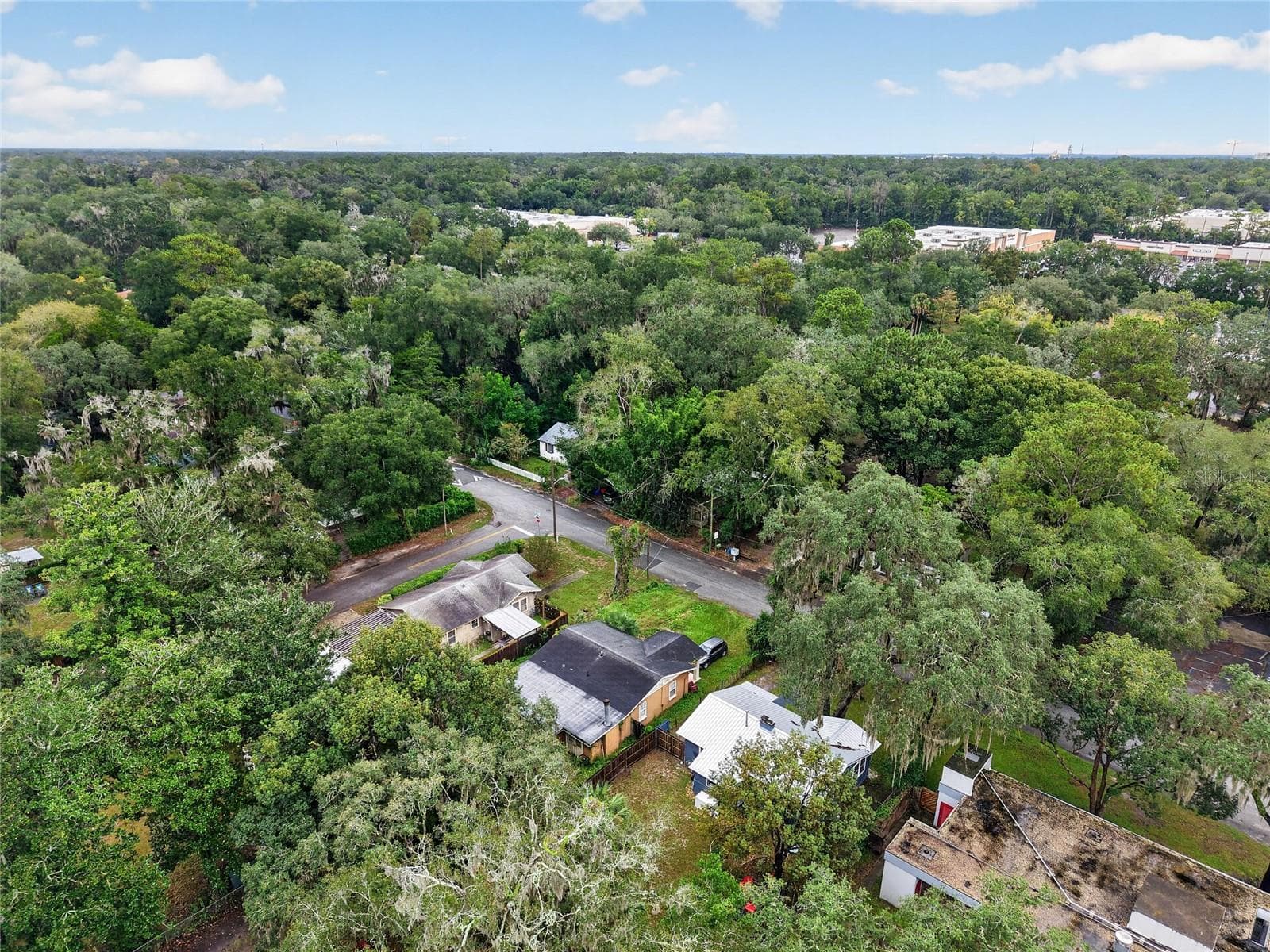 Single Family Residence at 1242 NW 30TH AVE, GAINESVILLE, photo 57 of 61