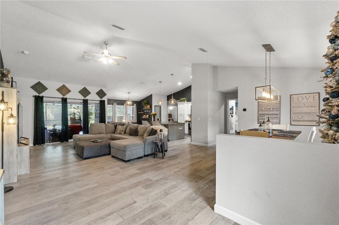Single Family Residence at 4631 N Rushmore LOOP, BEVERLYHILLS FL 34465, Beverly Hills, photo 3 of 41