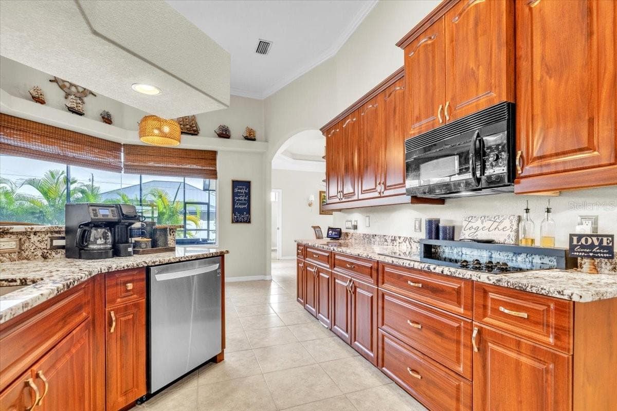 Single Family Residence at 9685 ARNAZ CIR, PORT CHARLOTTE, photo 14 of 50