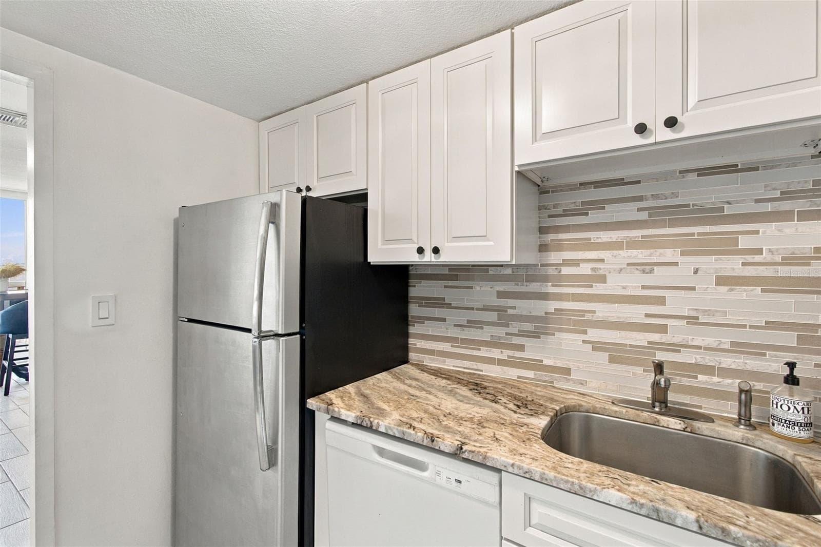 Kitchen - 4015 BAYSHORE BLVD #11A, TAMPA
