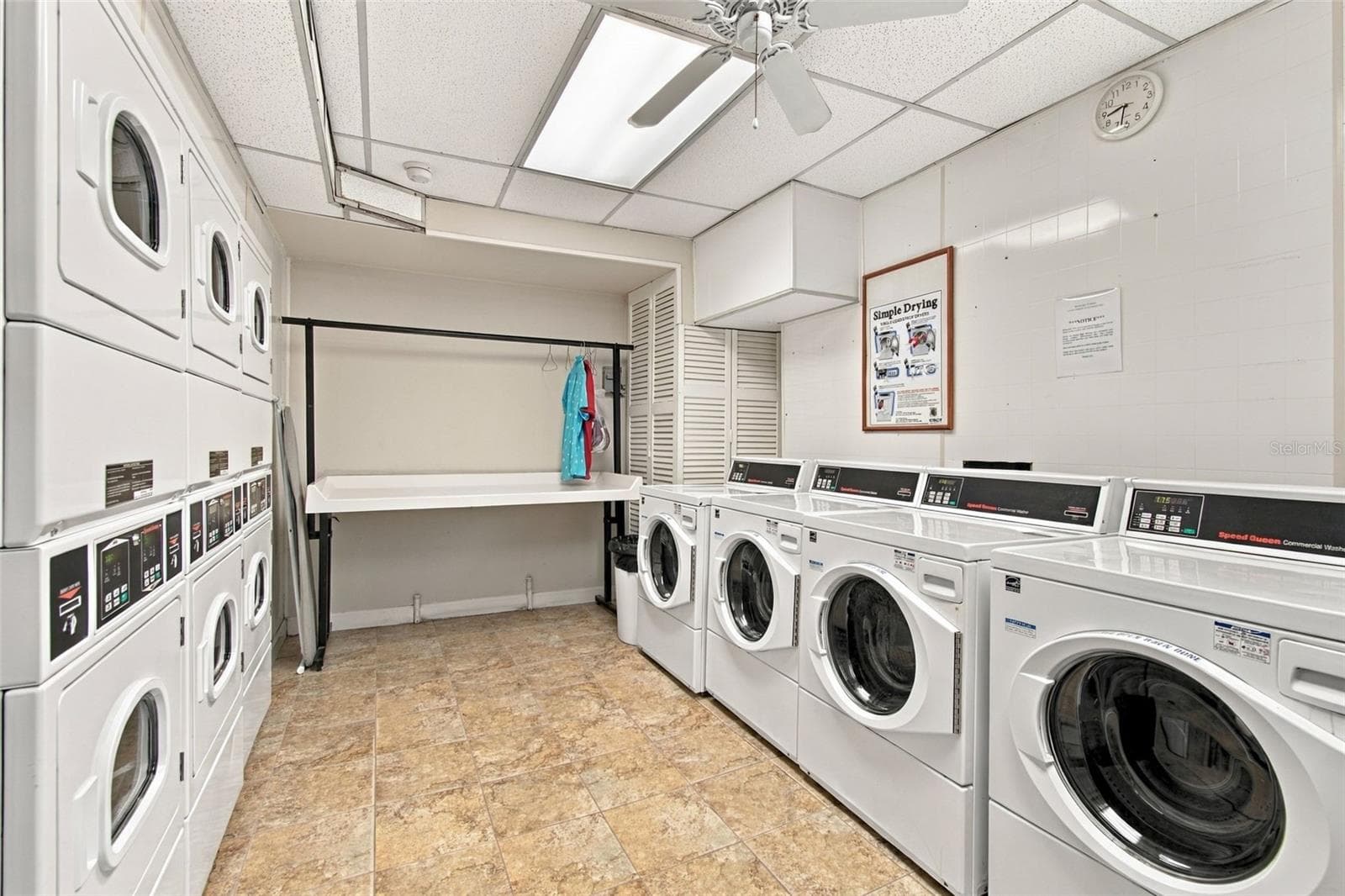 Laundry - 4015 BAYSHORE BLVD #11A, TAMPA