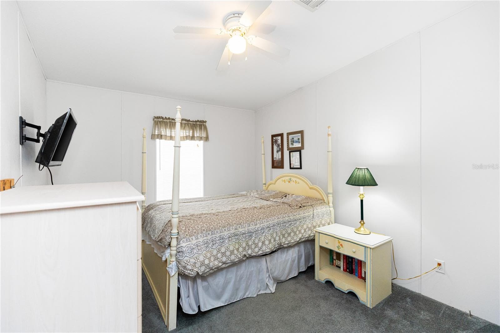 Manufactured Home at 3204 SUNNY HARBOR DR, PUNTA GORDA, photo 13 of 35