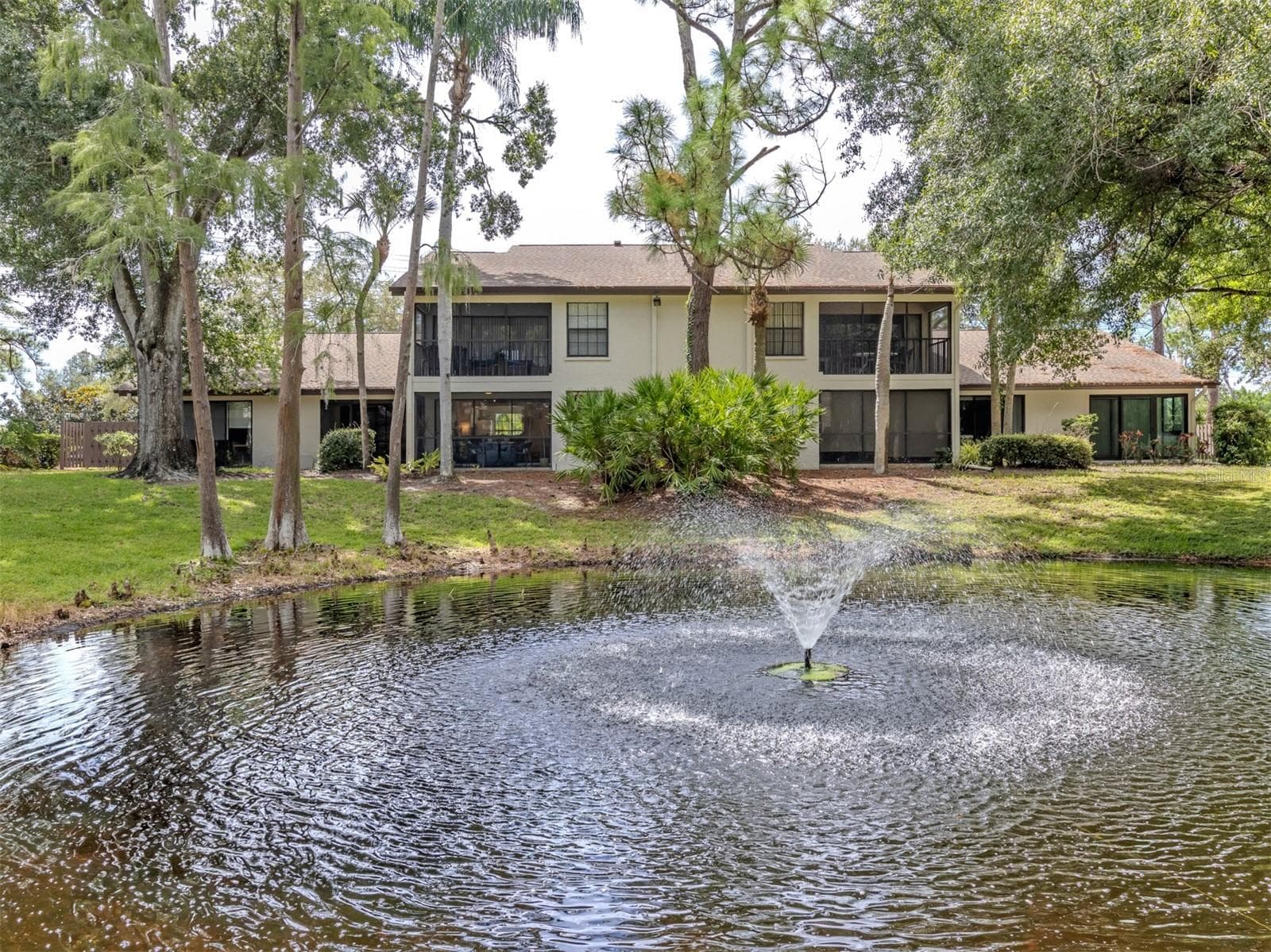 Pond view looking at rear of unit - 4713 WINSLOW BEACON #5, SARASOTA