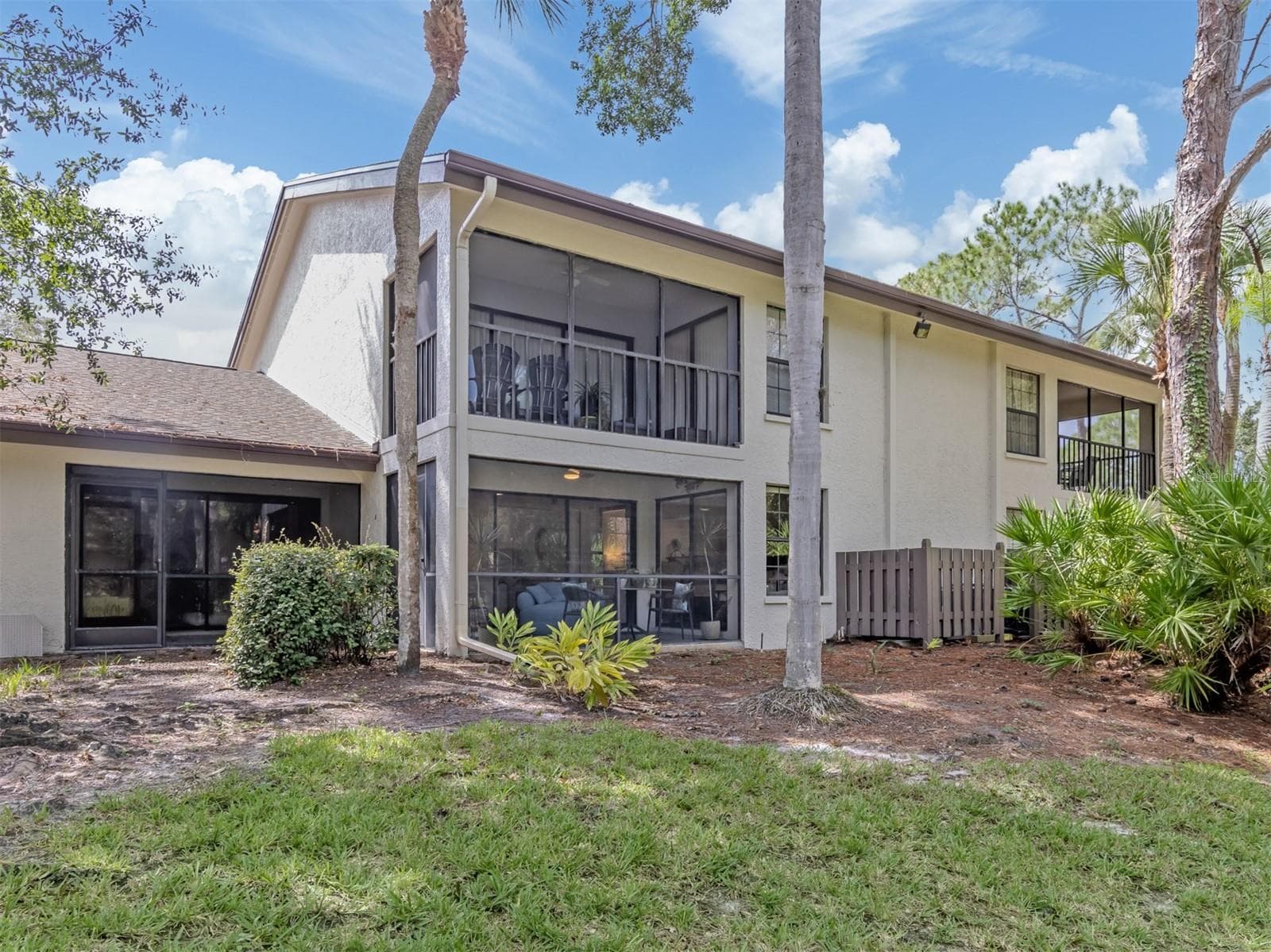 View of rear - 4713 WINSLOW BEACON #5, SARASOTA