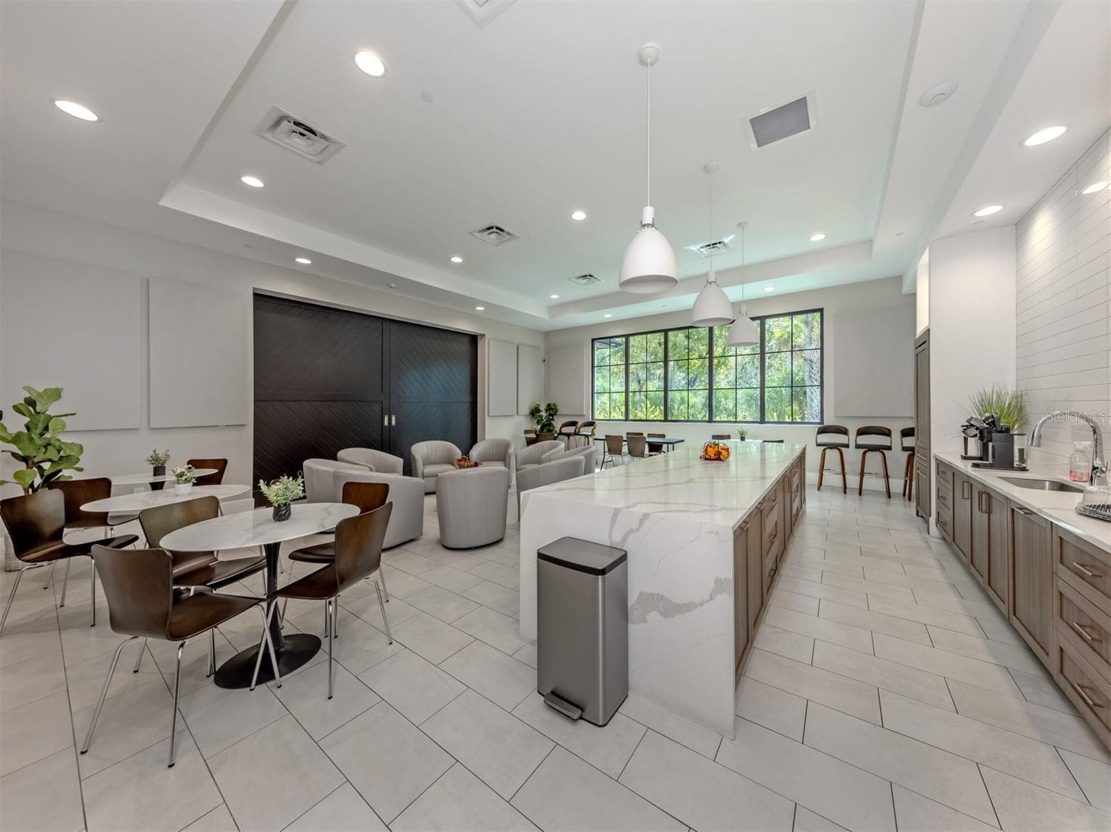 The Meadows Kitchen - 4713 WINSLOW BEACON #5, SARASOTA