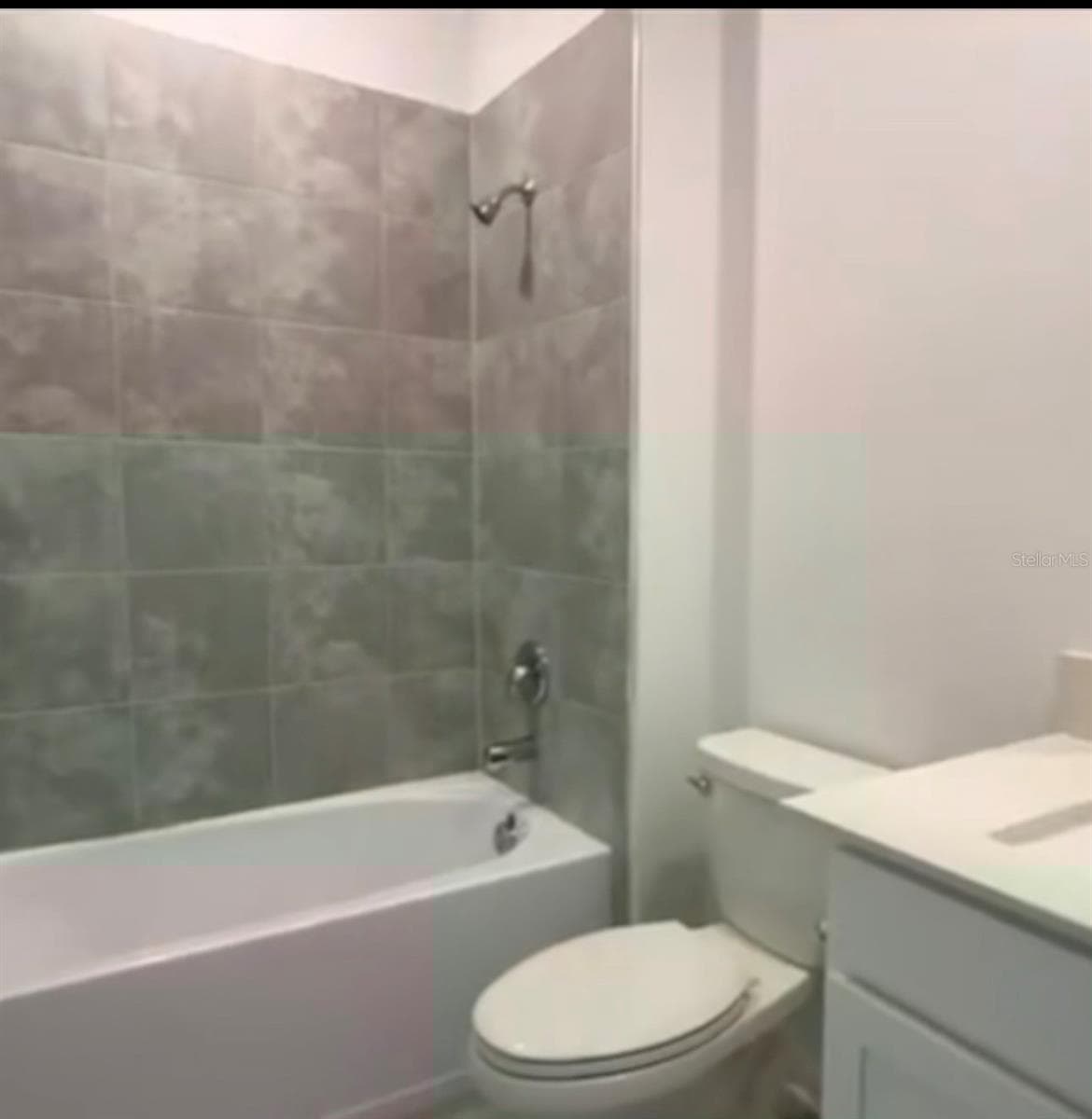 Townhouse at 138 NINE IRON DR, DAVENPORT, photo 5 of 5