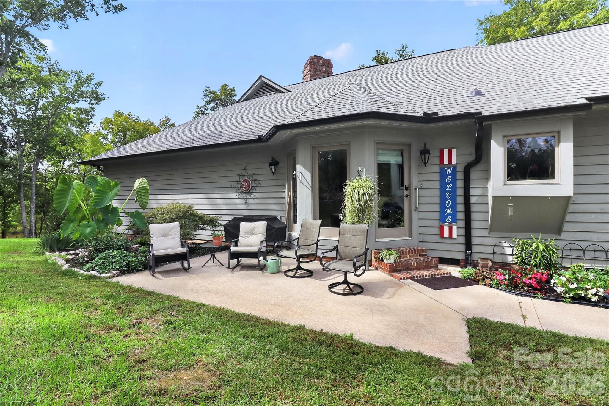 Single Family Residence at 525 Shoreline Drive, Lancaster, photo 39 of 45