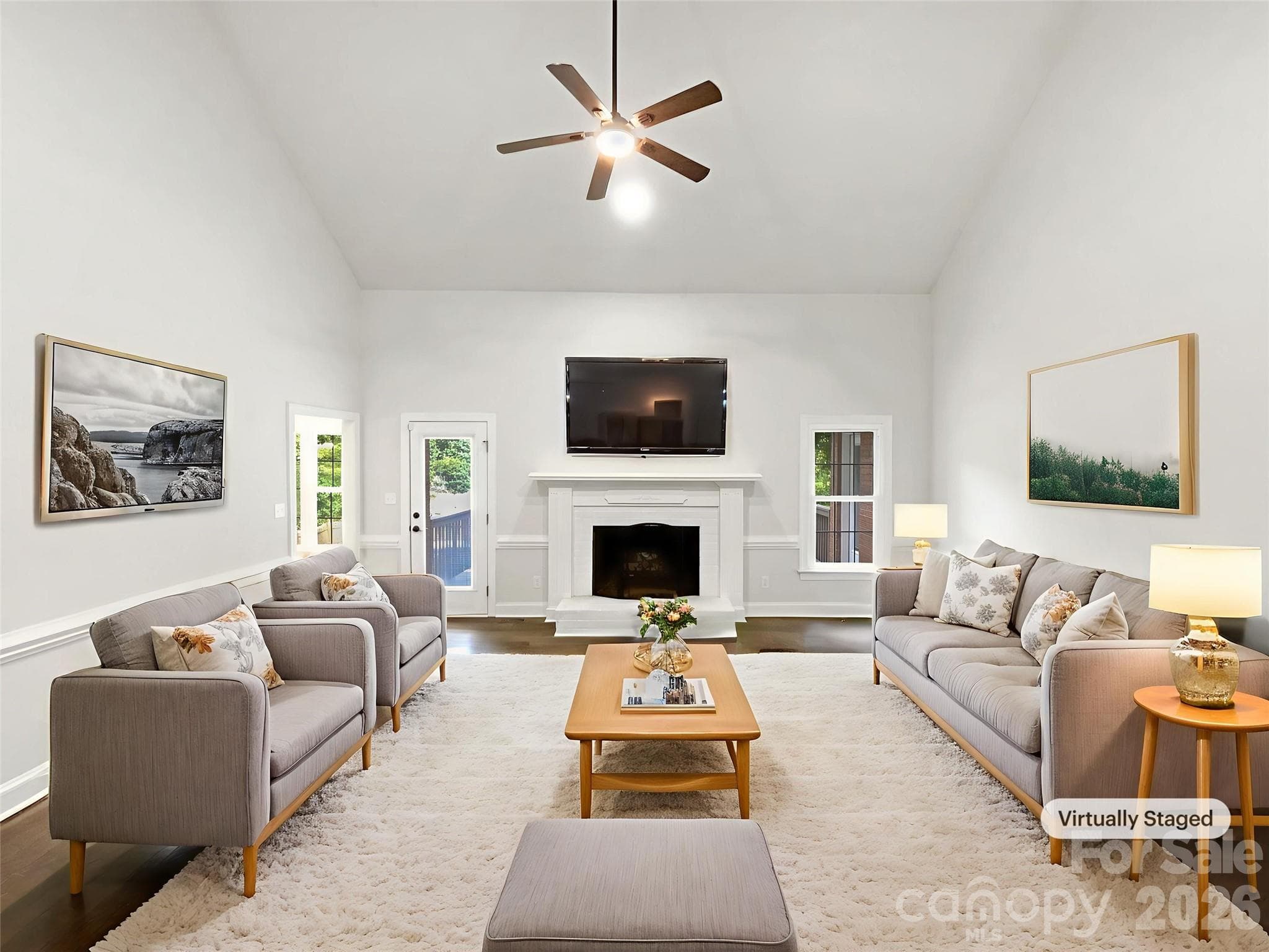 Single Family Residence at 8117 Shannon Woods Lane, Matthews, photo 6 of 48