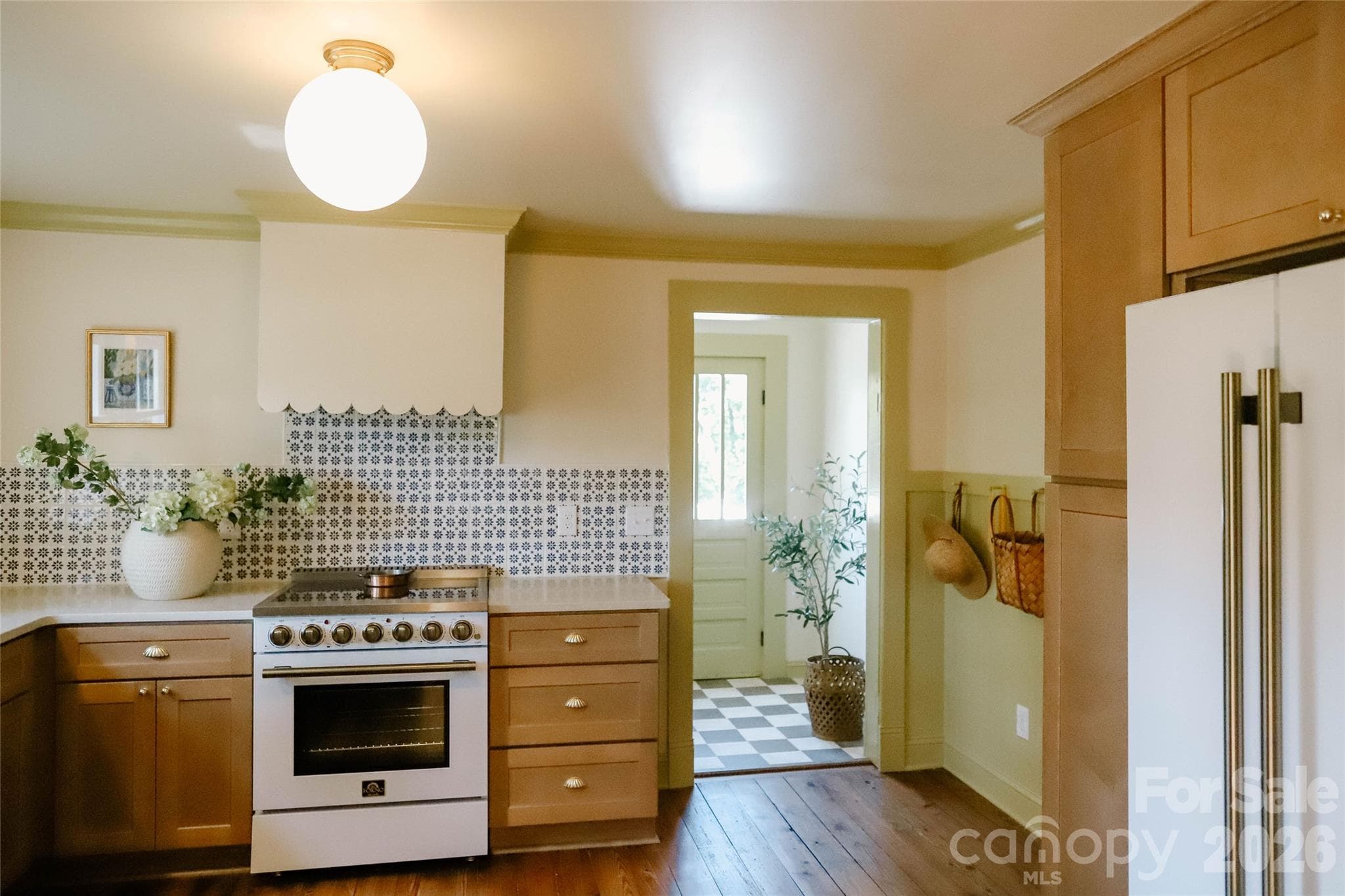 Single Family Residence at 215 Krimminger Avenue SE, Concord, photo 11 of 33