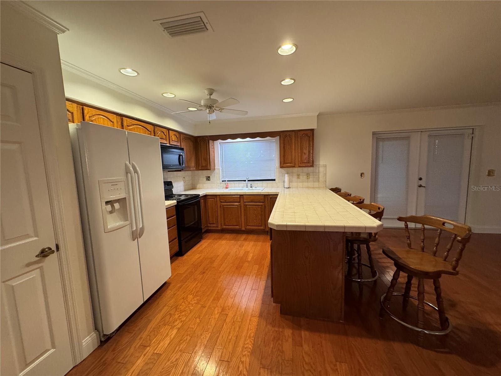 Single Family Residence at 10 FORT CLINCH HEIGHTS RD, FROSTPROOF, photo 3 of 44