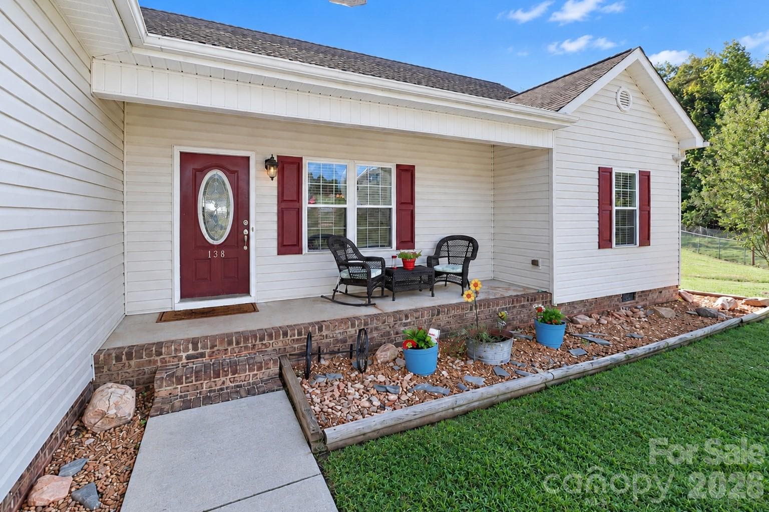 Single Family Residence at 138 Westhaven Drive, Statesville, photo 2 of 34