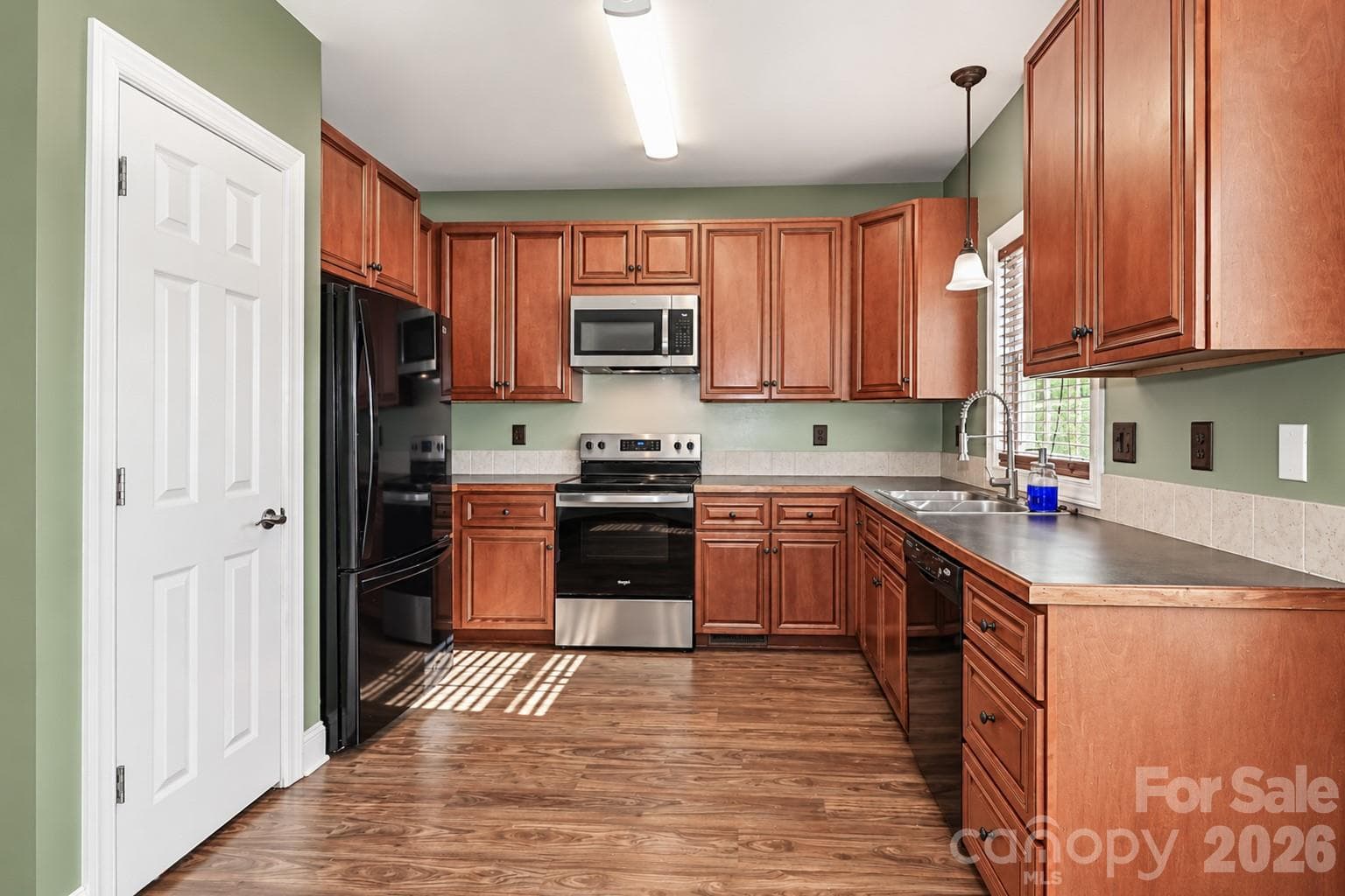Single Family Residence at 138 Westhaven Drive, Statesville, photo 10 of 34