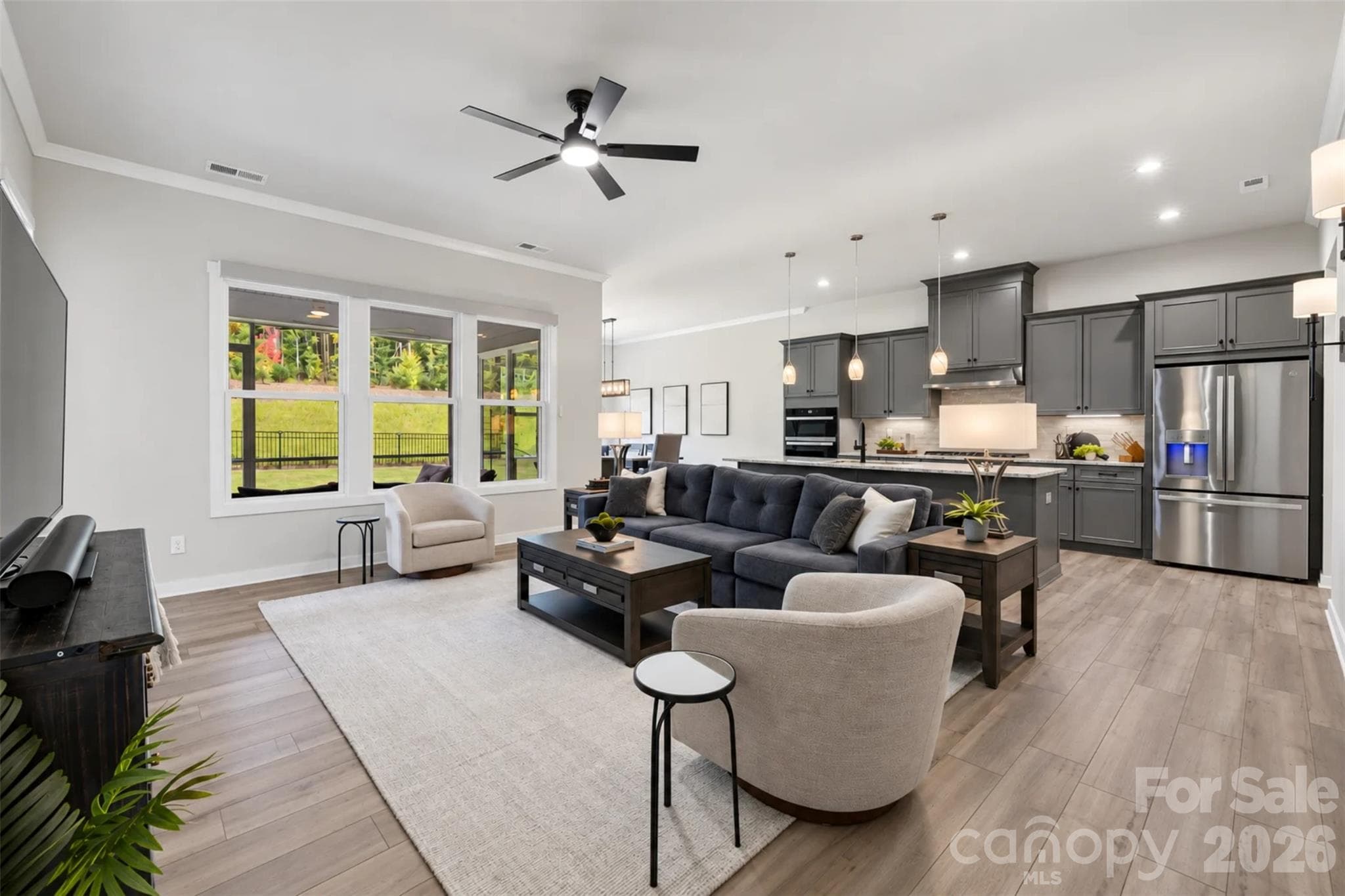 Single Family Residence at 5208 Glenwalk Drive, Charlotte, photo 5 of 48
