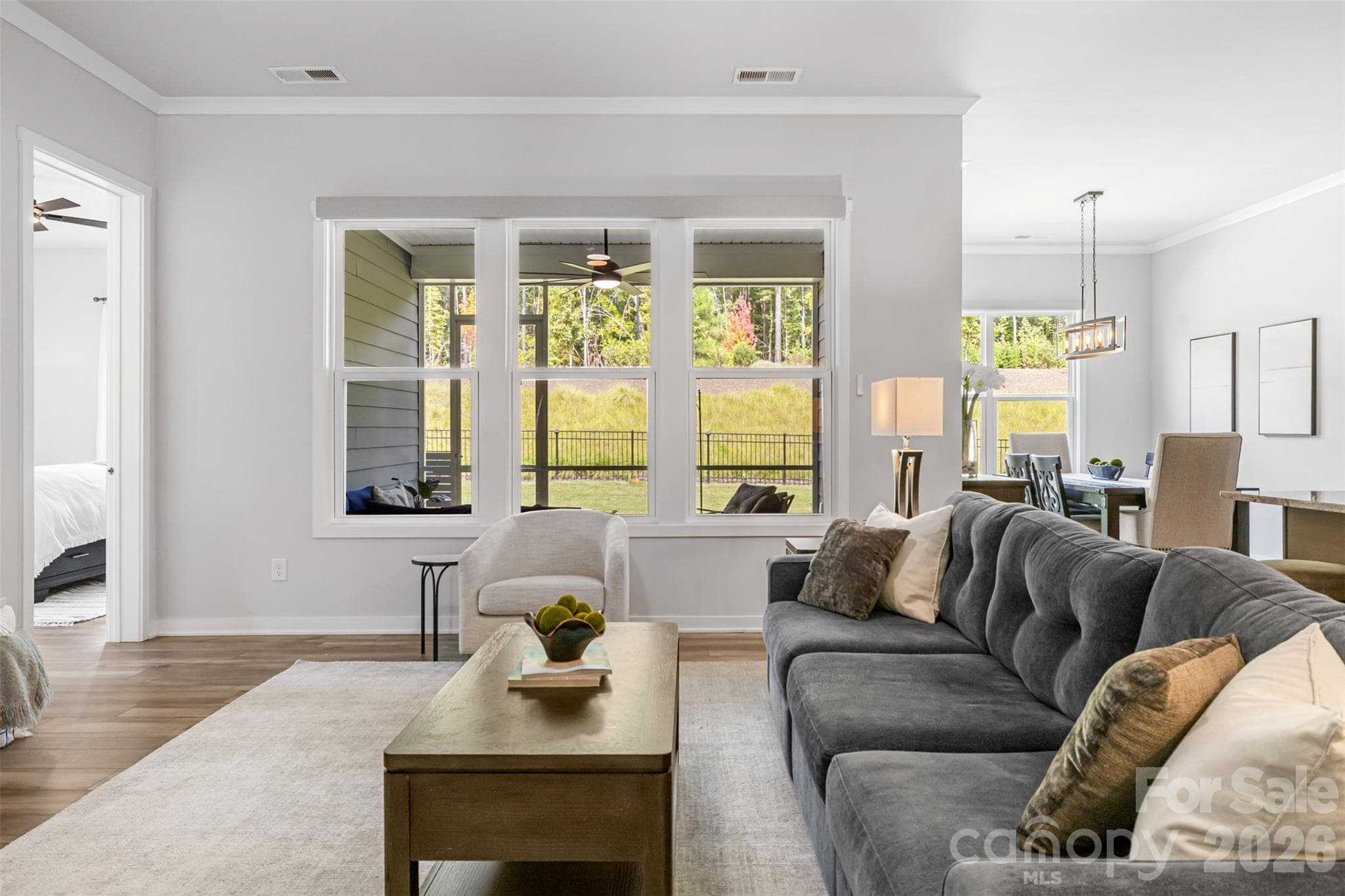 Single Family Residence at 5208 Glenwalk Drive, Charlotte, photo 6 of 48