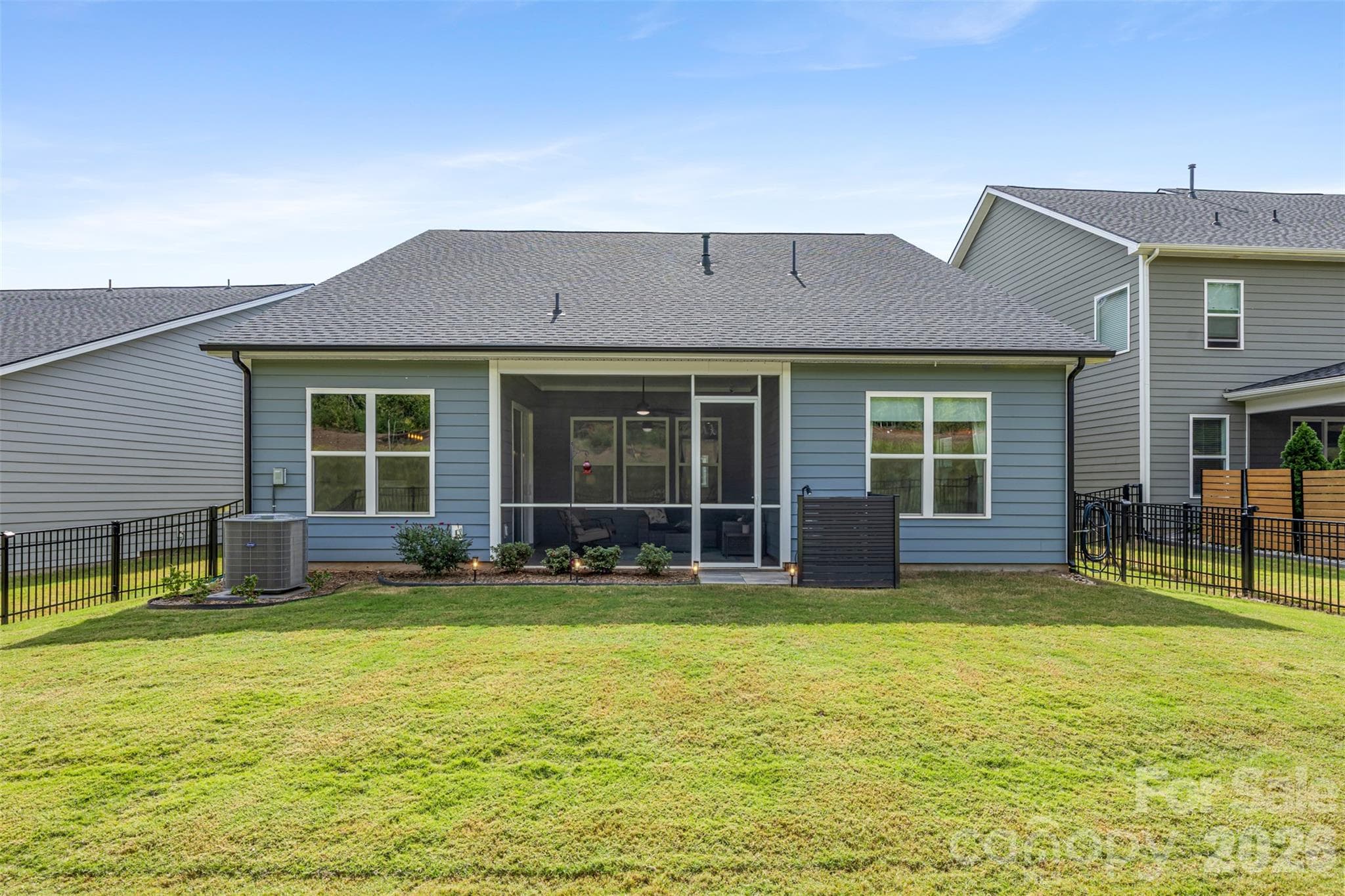 Single Family Residence at 5208 Glenwalk Drive, Charlotte, photo 33 of 48