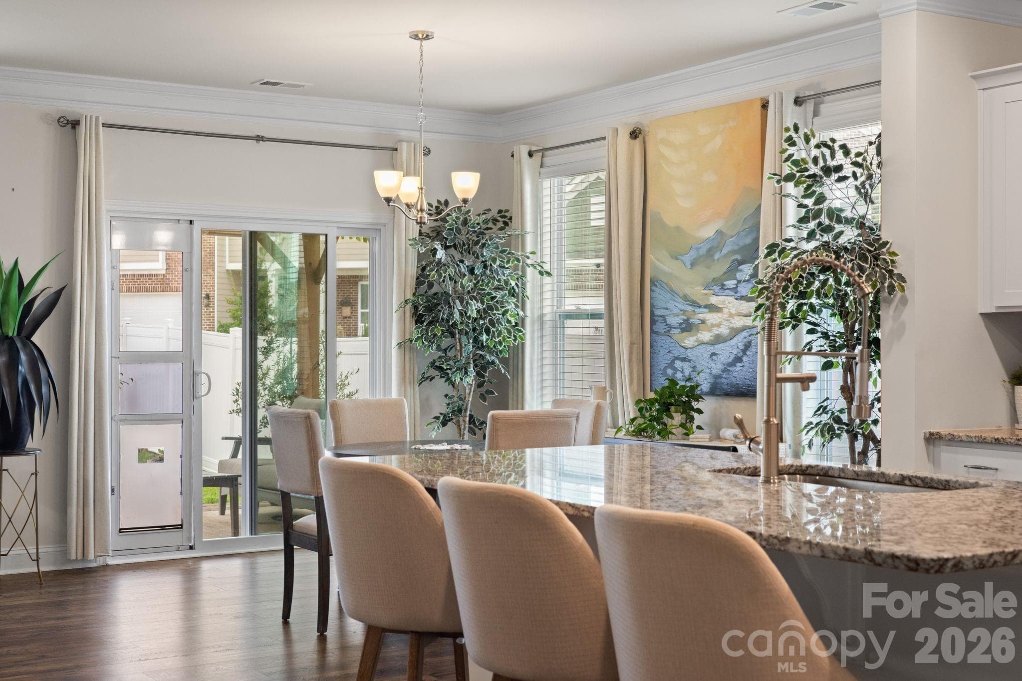 Single Family Residence at 30 Silverthorne Court, Hendersonville, photo 10 of 48