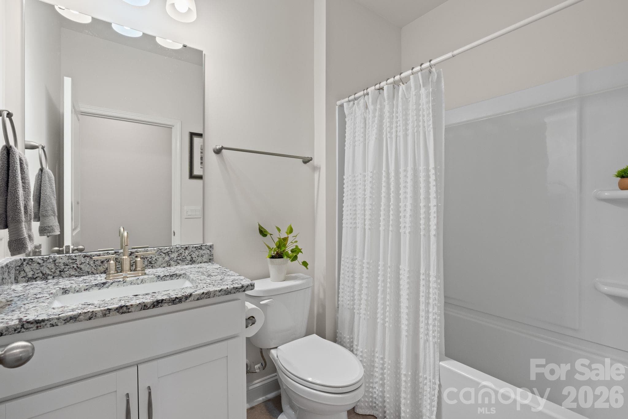 Single Family Residence at 30 Silverthorne Court, Hendersonville, photo 27 of 48