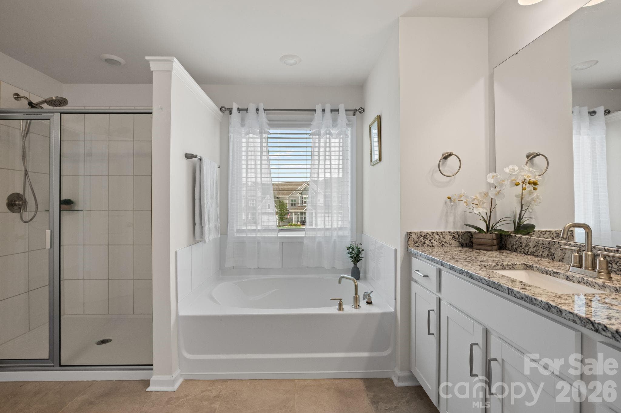 Single Family Residence at 30 Silverthorne Court, Hendersonville, photo 35 of 48