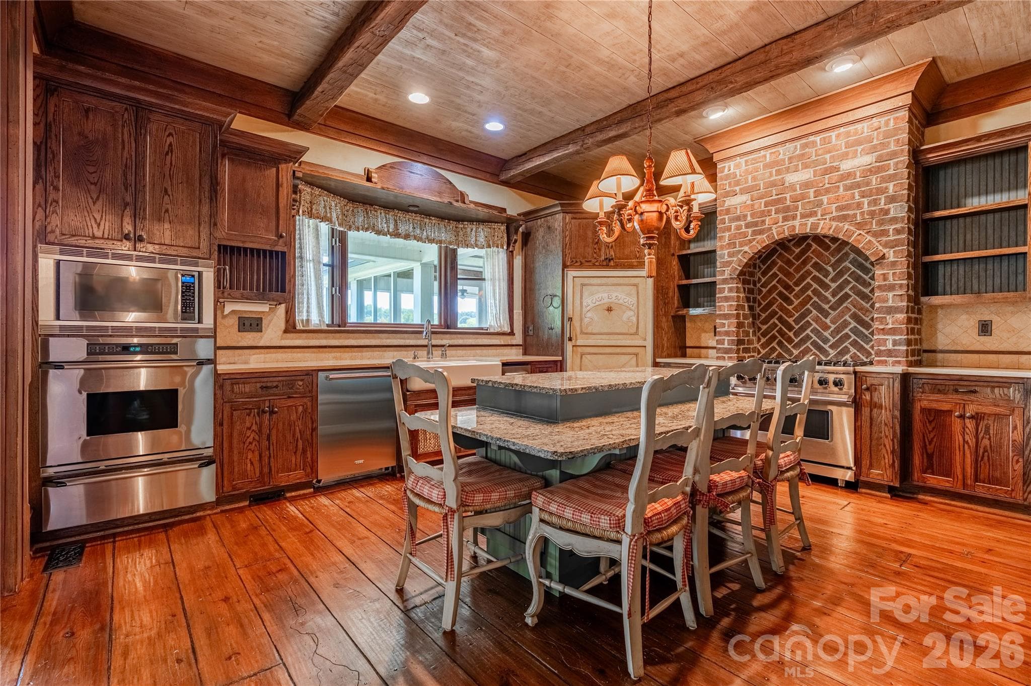 Main House-Custom Kitchen - 520 Lewis Farm Road, Bessemer City